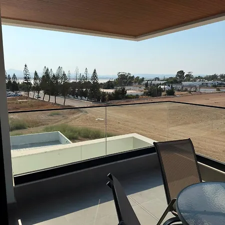 Mackenzie Seaside Apartament